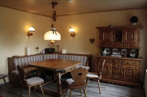 viel Platz zum gemeinsamen Essen