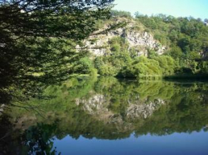 Der Nahestausee in landschaftlich reizvoller Lage zwischen Hammerstein und Idar-Oberstein.