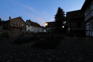 Im gemütlichen Hof kann man wunderbar den Tag ausklingen lassen