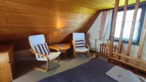 Machen Sie es sich gemütlich, nach einem ereignisreichen Tag, mit einem guten Buch aus dem hauseigenen Angebot.