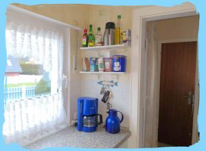 Bild 19: FH Nordsee-Oase, Nordseeküste, Neuharlingersiel: am Meer im Grünen am Hafen