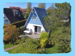 Bild 10: FH Nordsee-Oase, Nordseeküste, Neuharlingersiel: am Meer im Grünen am Hafen