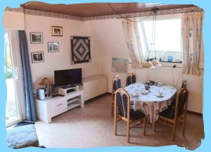 Bild 15: FH Nordsee-Oase, Nordseeküste, Neuharlingersiel: am Meer im Grünen am Hafen