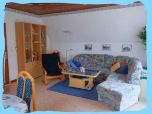 Bild 16: FH Nordsee-Oase, Nordseeküste, Neuharlingersiel: am Meer im Grünen am Hafen