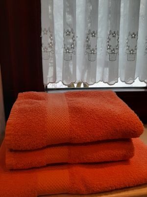 inkl. Hand-/Duschtücher und Fön