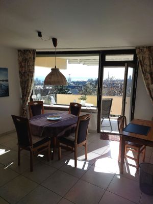direkt am Fenster