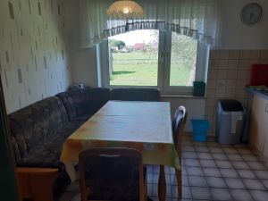 1. Stock, normal ausgestattete Küche