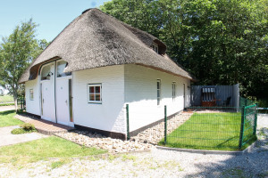 Bild: Reetdach-Haushälfte LEE - Haubarg Sattlerhof Pension