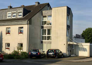 Bild: Komfortable helle Ferienwohnung für bis zu drei Personen mit Panoramablick