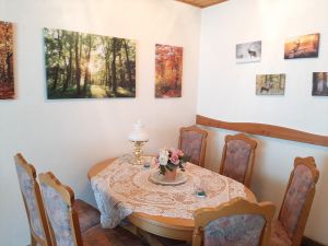 Bild 2: Ferienwohnung Waldblick im Wintersportort Oberhof