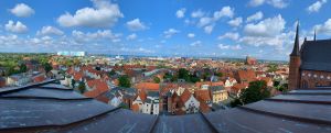 Erleben Sie Wismar, die Stadt an der Ostseeküste, Unesco Weltkulturerbe. Sie für ihre gut erhaltene mittelalterliche Architektur bekannt ist. Die Altstadt müssen Sie gesehen haben, einfach herrlich. Wismarer sind extrem freundliche Menschen.