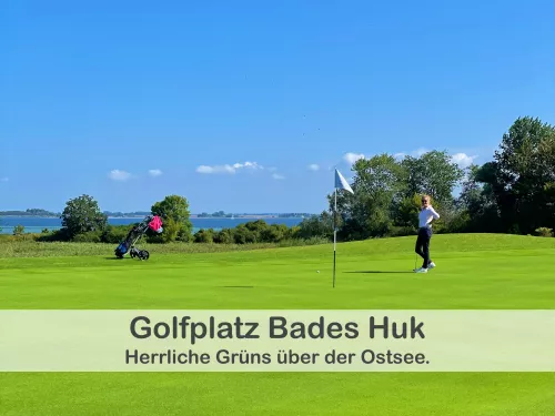 Golfplatz mit Ostseeblick