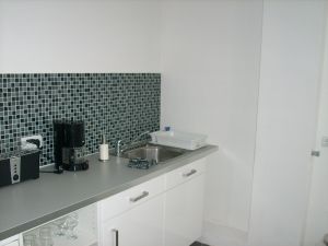 Bild 1: Berlin 1 Zimmer Unterkunft Zentrum Prenzlauer Berg Pankow Balkon NR zentral