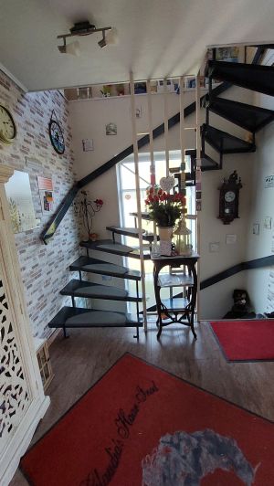 zur Leseecke und Wohnung