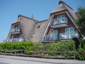 echt friesisch und gemütlich - unser reetgedecktes Haus