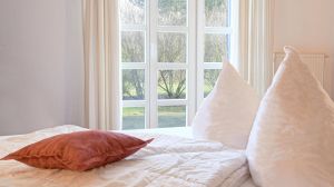 Sclafen mit den Blick in die Natur.