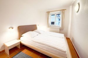Das erste Schlafzimmer