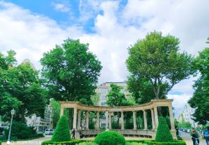 Viktoria Luise Platz Schöneberg. Meine Nachbarn