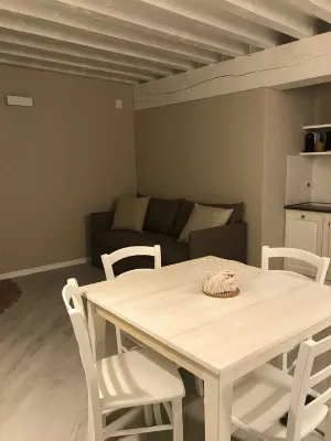Bild 8: Komfortable Ferienwohnung im Cascina Carai am Iseo See mit schönem Seeblick