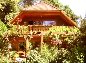 Bild 3: Ruhige und helle Wohnung im Landhaus, Berlin Gatow, 75 m2