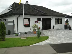 Bild 1: Gästehaus Zollerblick, Fewo am Fuße der Burg Hohenzollern