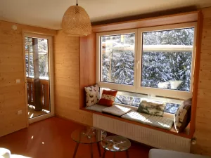 Bild 1: Ruhige, sonnige Bio-Ferienwohnung im Wald in Fast-Alleinlage