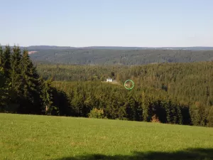 Sonnige Wald-oase im waldigem Wandergebiet in Fast-Alleinlage