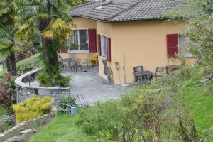 Bild 2: Ferienhaus am Lago Maggiore im Schweizer Teil ein Bungalow im Tessin