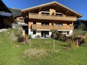 Bei Hundebesuch wird das Gelände eingezäunt mit einem Schafzaun