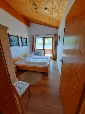 Bild 1: Familiensuite "Bergblick" mit Königscard