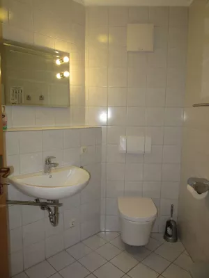 Bild 3: Einfaches, kleines Ferienapartment mit Gartenterrasse und Parkplatz