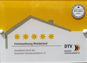 Unsere Wohnung wurde vom DTV mit 5 ***** bis zum Jahr 2026 zertifiziert.
