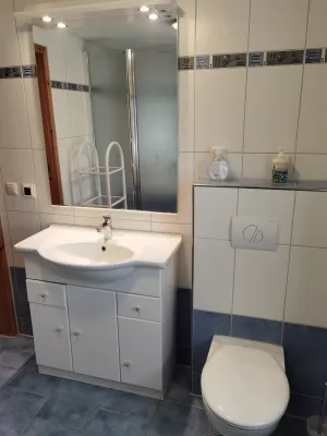 Bild 3: Eingezäuntes Ferienhaus Nora