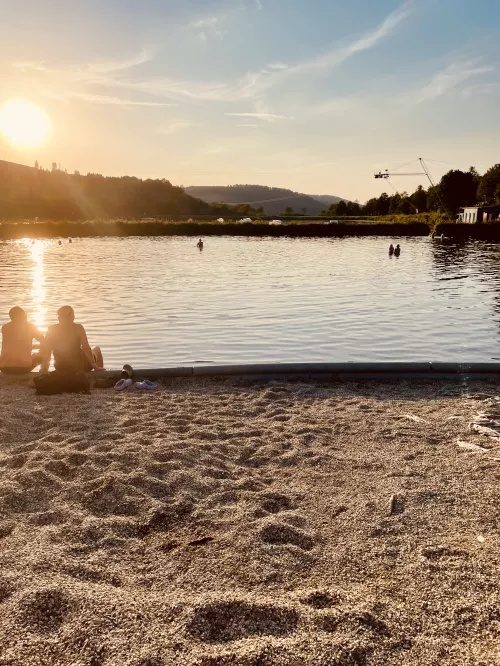 Strand am Hillebachsee