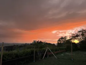 Bild 4: Hundeurlaub Schwarzwald – 1,50 m Zaun & Panoramablick