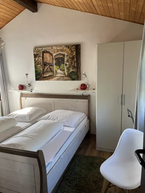 Schlafzimmer 2 mit Doppelbett 