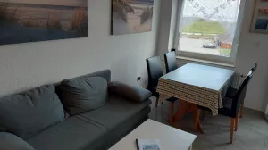 Bild 5: Ferienwohnung in Norddeich mit Blick auf die Nordsee und die Insel Juist