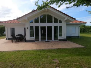 Bild 1: Rügenurlaub mit Hund- Villa Rotdorn in Boddenlage