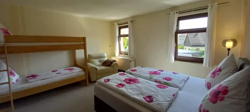 Schlafzimmer 2