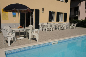 Bild 15: Lakeside Holiday Resort Anlage mit Pool fuer 6 Personen