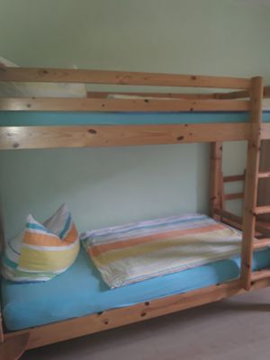 Im Kinderzimmer befindet sich ein Stockbett